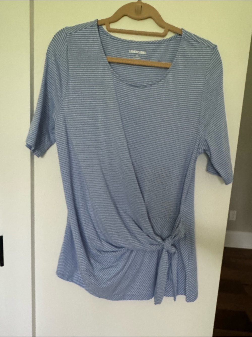 Lands’ End Women's Blue Stripe Lightweight Jersey Tie Front Top M 10/12 Nautical
